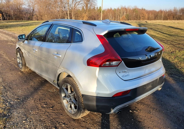 Volvo V40 cena 45900 przebieg: 57046, rok produkcji 2016 z Kisielice małe 379